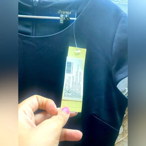 ❌SOLD❌FORMAL BLACK DRESS WITH LACE INSERT DETAILING AT THE BOTTOM! - Picture 7 of 7